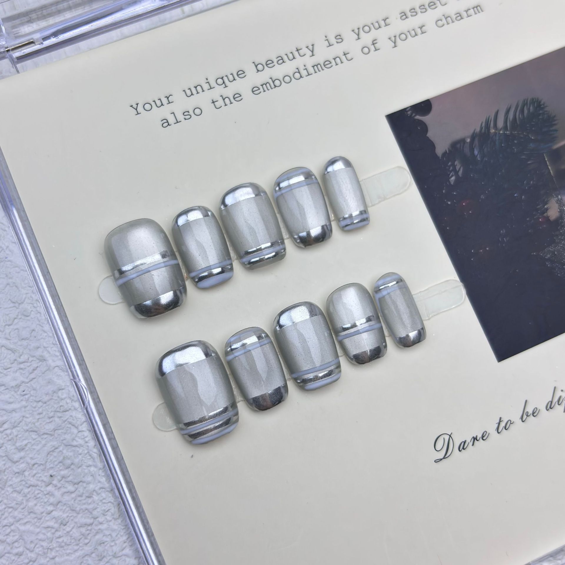 10 faux ongles Aurora Chrome à - Nail Art Glossy avis et prix